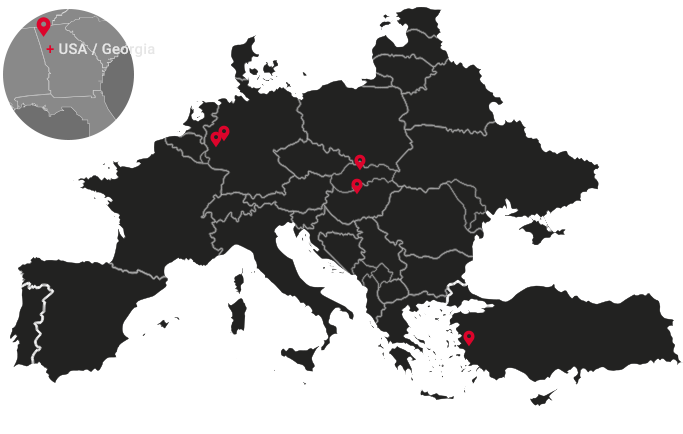 Karte von Europa mit Standorten von HURST+SCHRÖDER, oben links ein Ausschnitt der USA mit einem Standort in Georgia